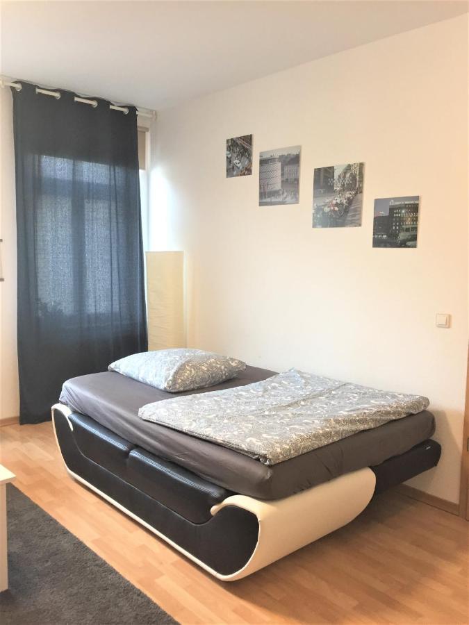 Ferienwohnung Leutzsch am Leipziger Auenwald Exterior foto