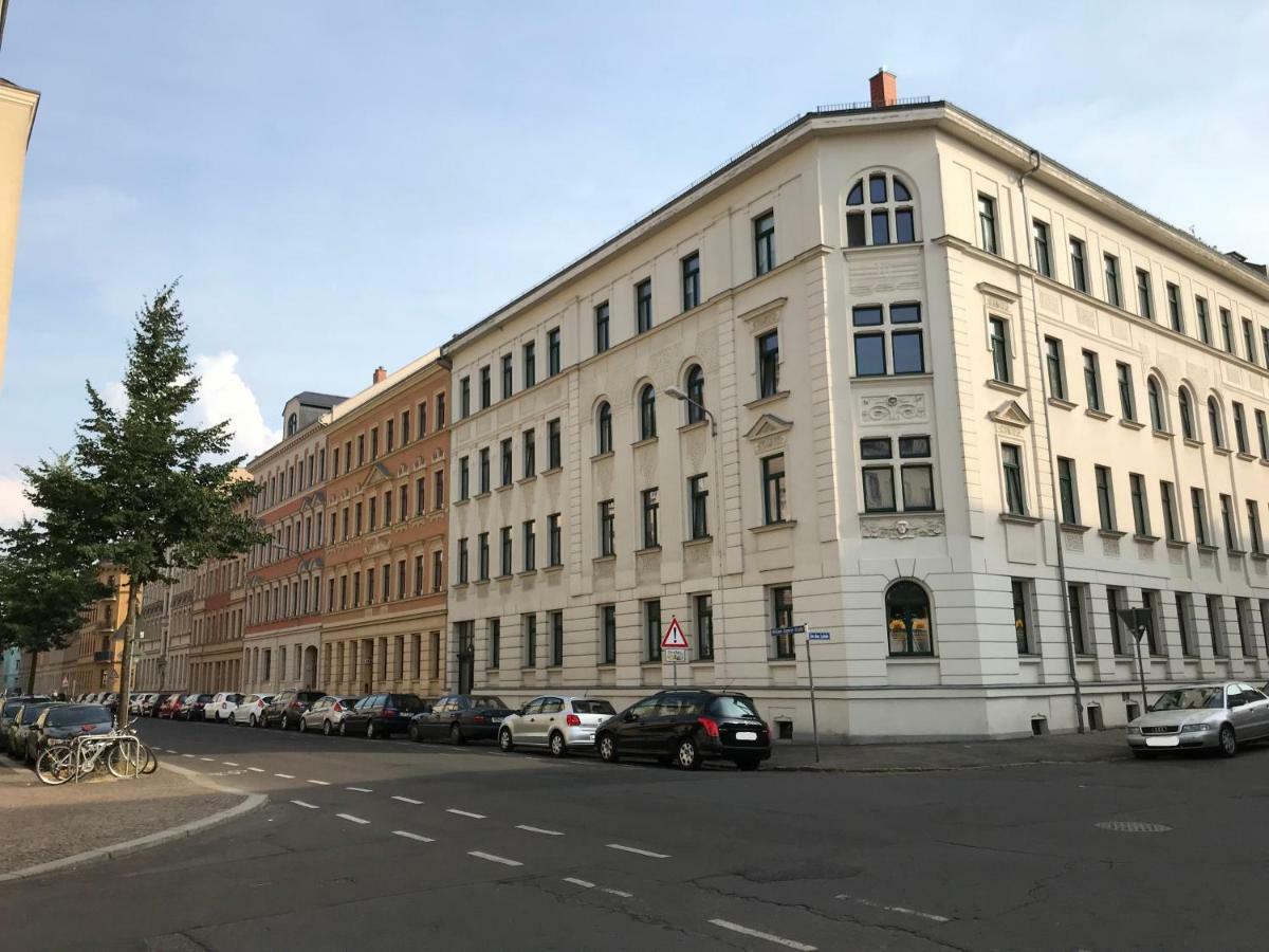 Ferienwohnung Leutzsch am Leipziger Auenwald Exterior foto